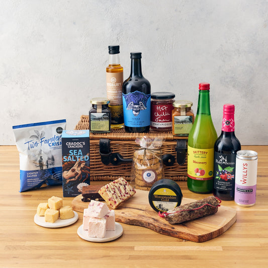 British food and drink gift hampers for different budgets from Tilly's Hampers